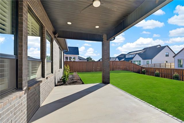 4202 S 87th Place, Bentonville, AR 72713
