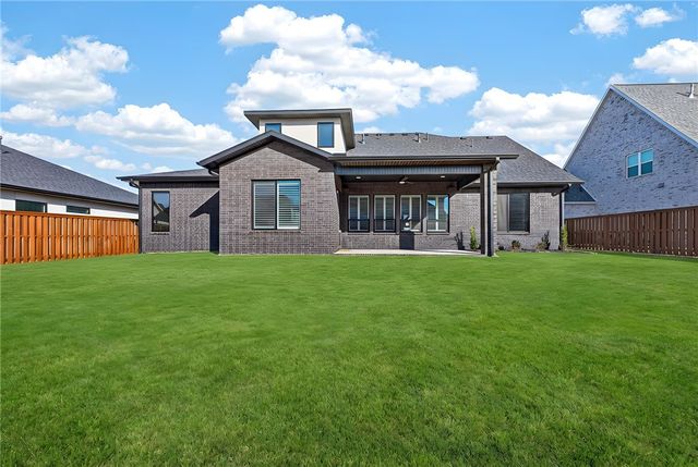 4202 S 87th Place, Bentonville, AR 72713