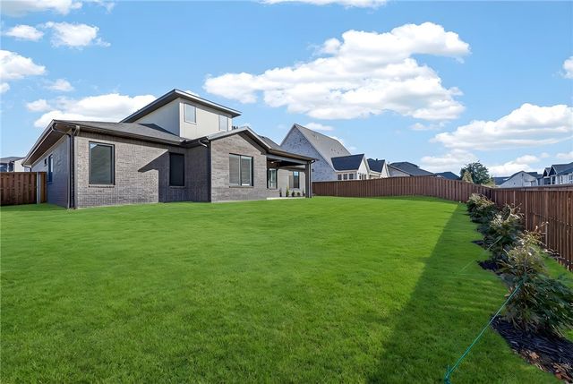 4202 S 87th Place, Bentonville, AR 72713