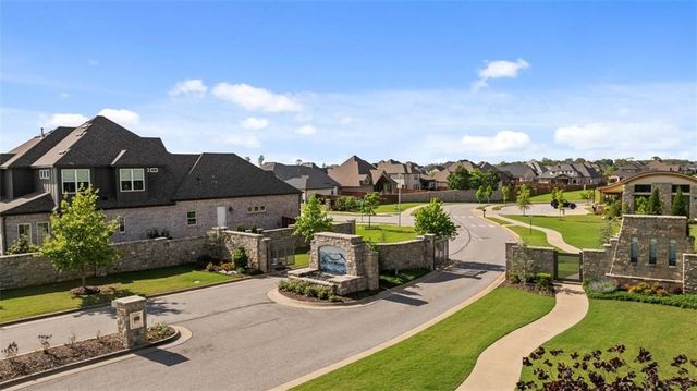 4202 S 87th Place, Bentonville, AR 72713