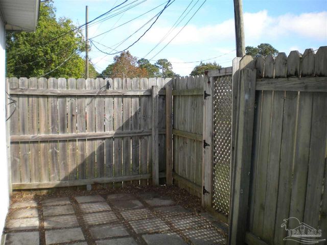 3262 Maplewood Dr B, Gulf Breeze, FL 32563