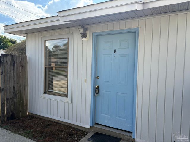3262 Maplewood Dr B, Gulf Breeze, FL 32563