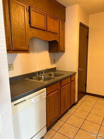 3262 Maplewood Dr B, Gulf Breeze, FL 32563