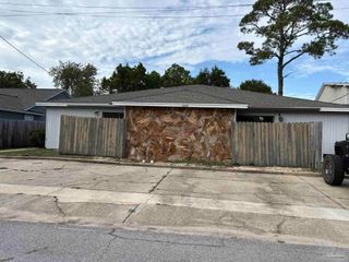 3262 Maplewood Dr B, Gulf Breeze, FL 32563