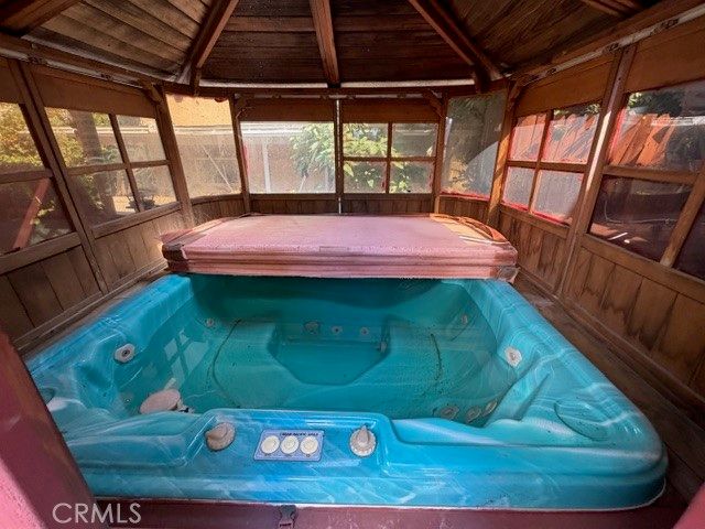 9300 Burnet 122, North Hills (los Angeles), CA 91343