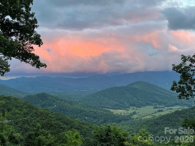 30 Wedgewood Terrace, Black Mountain, NC 28711