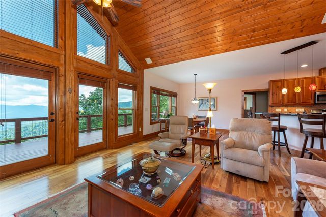 30 Wedgewood Terrace, Black Mountain, NC 28711