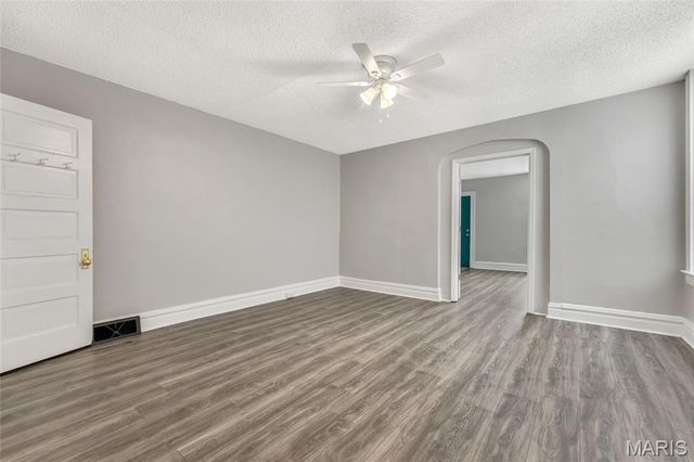 3627 Louisiana Ave, St Louis, MO 63118
