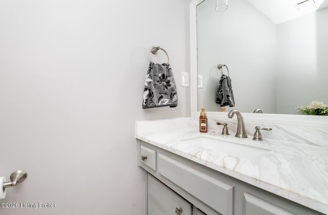 222 Rolling Ridge Way, Simpsonville, KY 40067