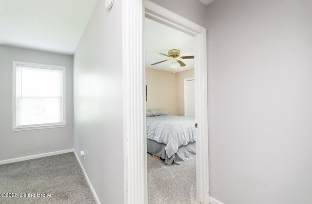 222 Rolling Ridge Way, Simpsonville, KY 40067