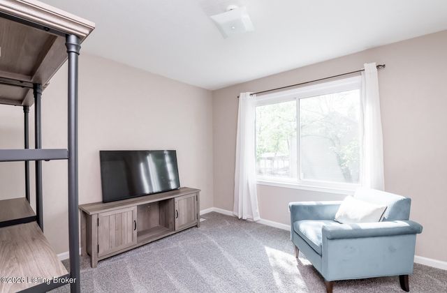 222 Rolling Ridge Way, Simpsonville, KY 40067