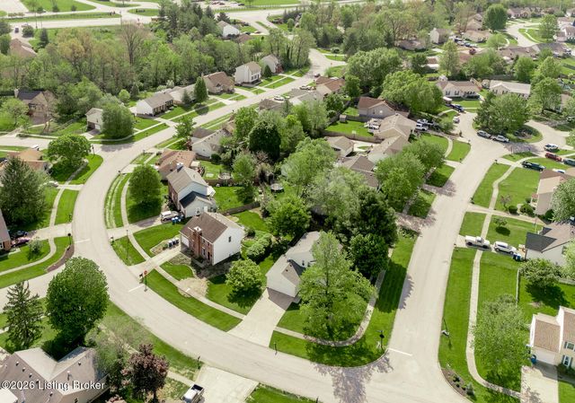 222 Rolling Ridge Way, Simpsonville, KY 40067