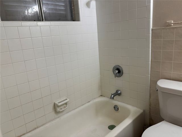 1241 Cambridge Dr, Corpus Christi, TX 78404