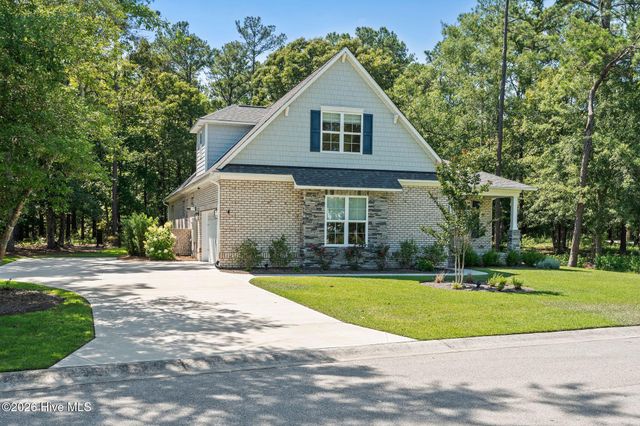 611 Grovewood Lane SE, Bolivia, NC 28422