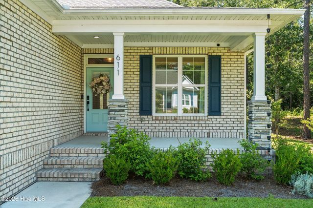611 Grovewood Lane SE, Bolivia, NC 28422