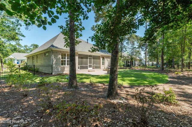 611 Grovewood Lane SE, Bolivia, NC 28422