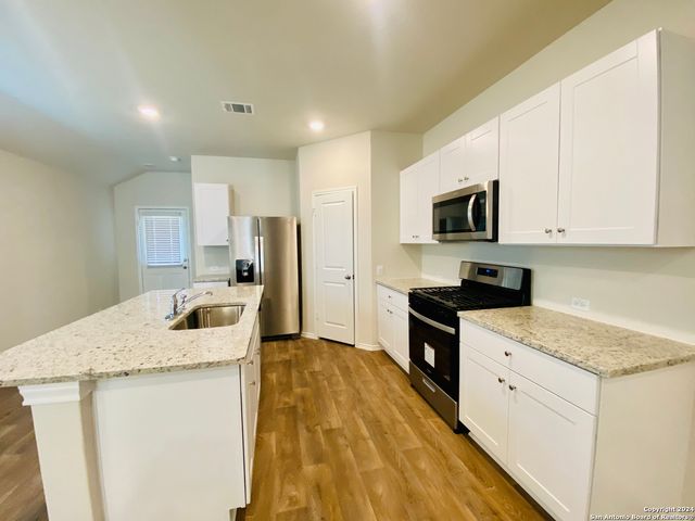 22507 Green Jacket, San Antonio, TX 78261