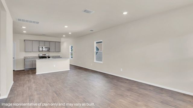 2124 Chantilly Lane, Arlington, TX 76015