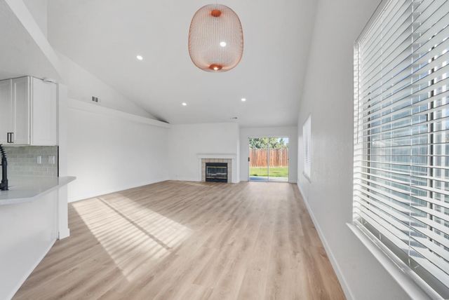 1128 Raymond Dr, Modesto, CA 95351