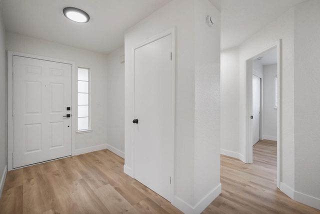 1128 Raymond Dr, Modesto, CA 95351