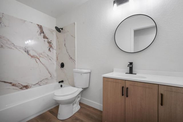 1128 Raymond Dr, Modesto, CA 95351