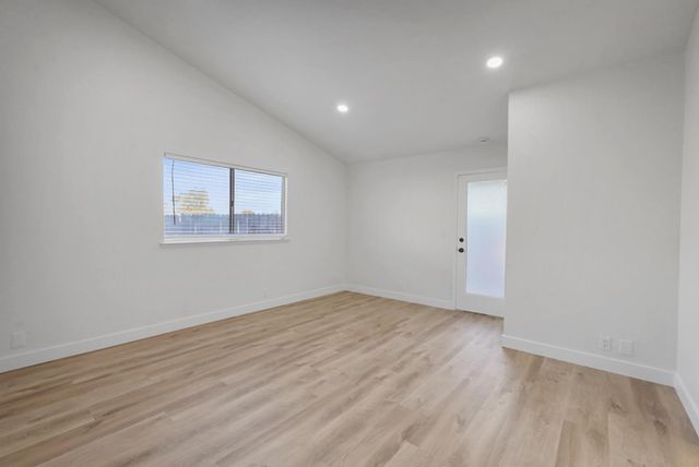 1128 Raymond Dr, Modesto, CA 95351