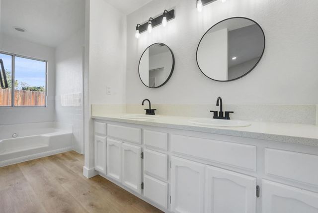 1128 Raymond Dr, Modesto, CA 95351