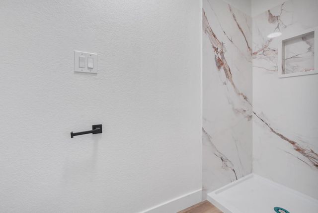 1128 Raymond Dr, Modesto, CA 95351