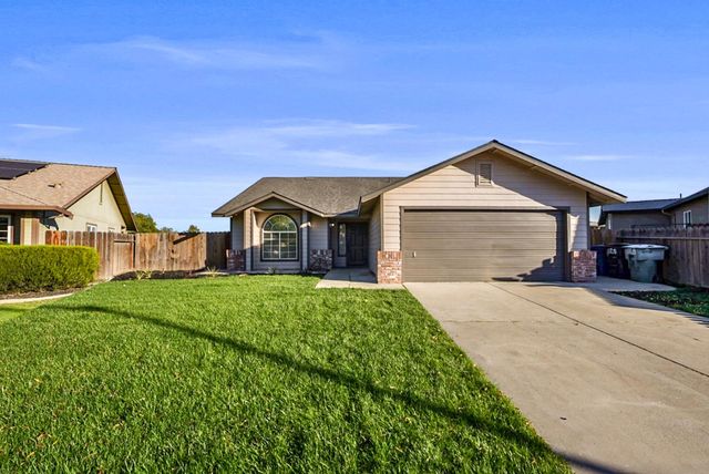 1128 Raymond Dr, Modesto, CA 95351