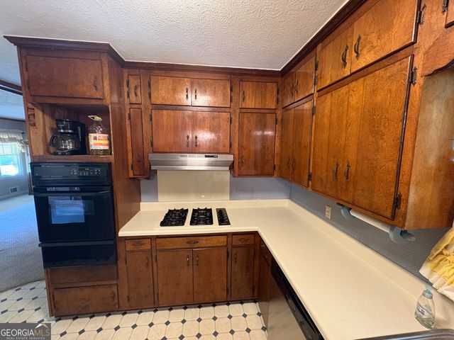 1344 Oakdale Drive, Griffin, GA 30224