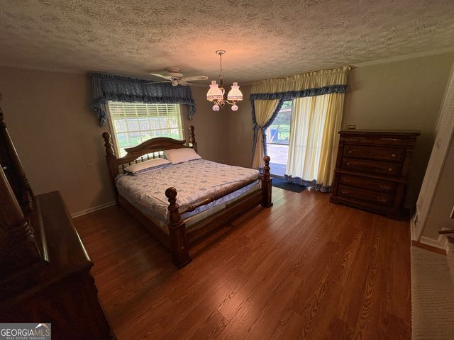 1344 Oakdale Drive, Griffin, GA 30224