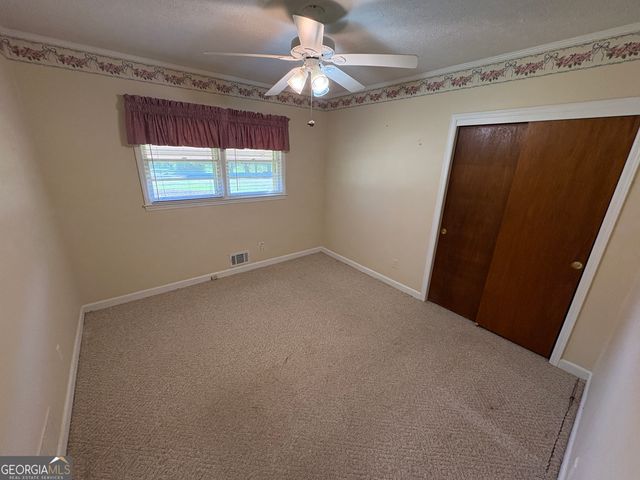 1344 Oakdale Drive, Griffin, GA 30224