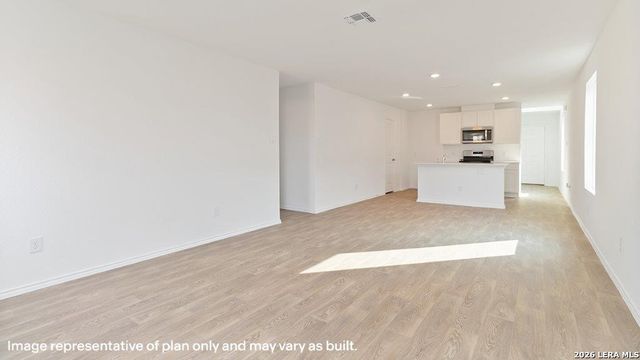 16051 Mahogany Way, Elmendorf, TX 78112