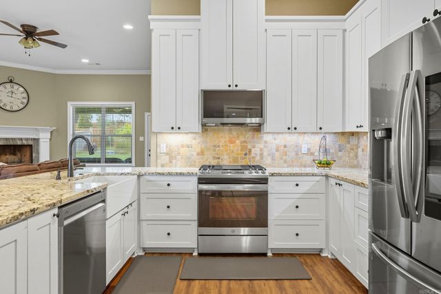 9009 Wooddale Dr, Sherwood, AR 72120