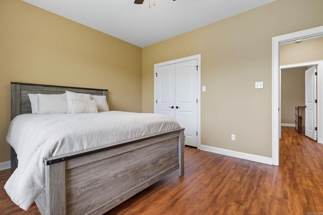 9009 Wooddale Dr, Sherwood, AR 72120