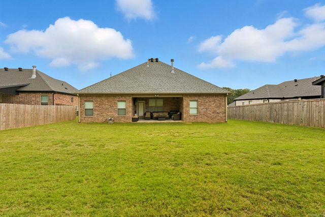 9009 Wooddale Dr, Sherwood, AR 72120