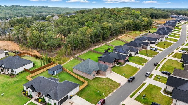 9009 Wooddale Dr, Sherwood, AR 72120