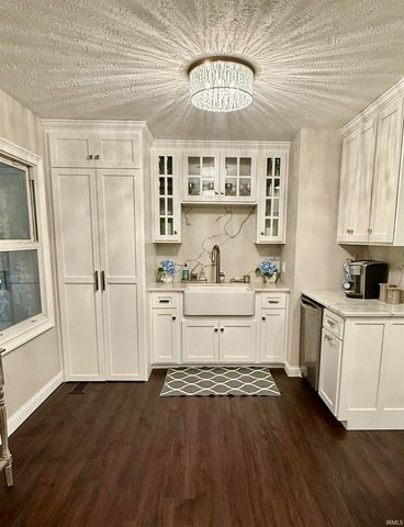 338 S Poplar Drive, Ellettsville, IN 47429