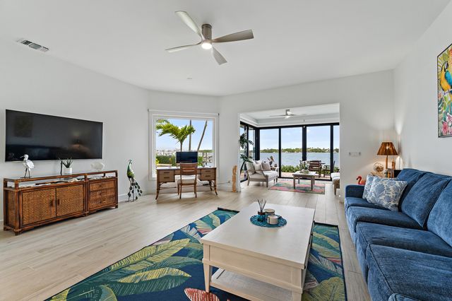 19950 Scrimshaw Way, Jupiter, FL 33469