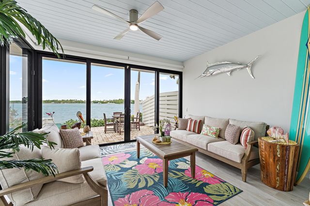 19950 Scrimshaw Way, Jupiter, FL 33469