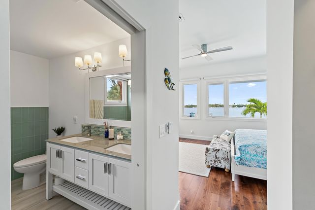 19950 Scrimshaw Way, Jupiter, FL 33469