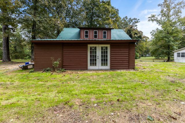 98 Gadsden Avenue, Menlo, GA 30731