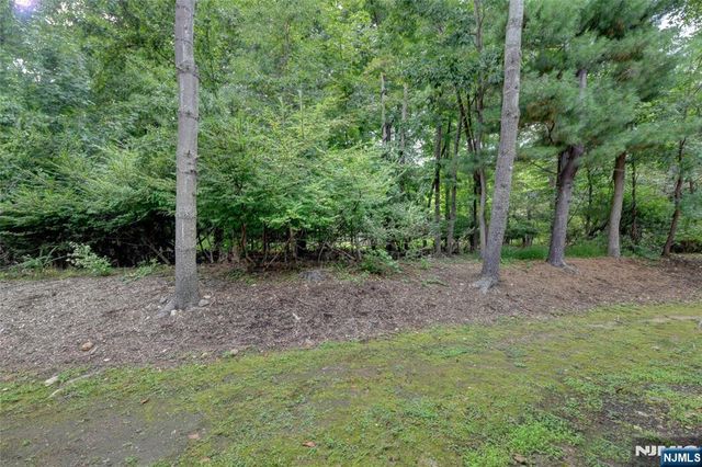 4601 Tudor Drive, Pequannock Township, NJ 07444