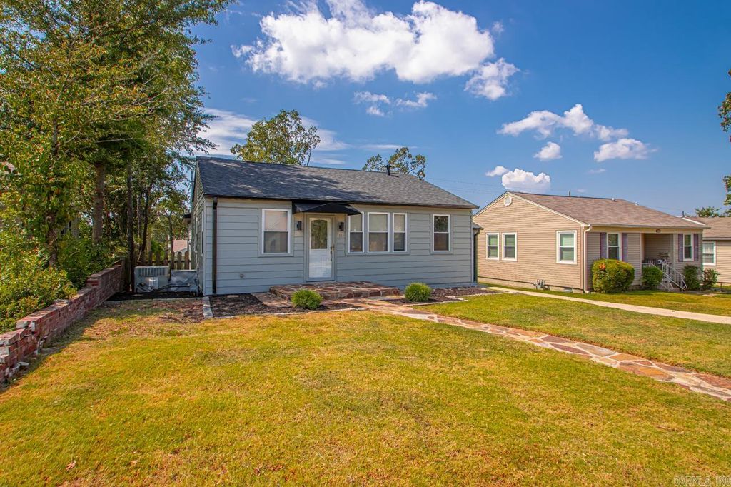 6609 Greenwood Rd, Cammack Village, AR 72207