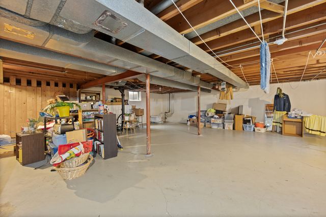 10710 W Cermak Road 2W, Westchester, IL 60154