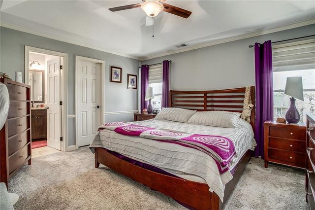 8016 N Flora Avenue, Kansas City, MO 64118