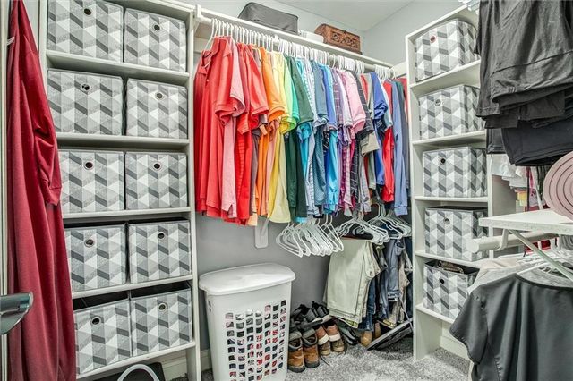 8016 N Flora Avenue, Kansas City, MO 64118