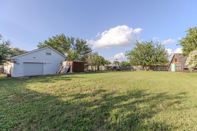 104 Adelfa DR, Round Rock, TX 78664
