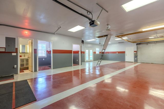 104 Adelfa DR, Round Rock, TX 78664