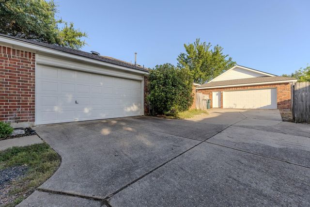 104 Adelfa DR, Round Rock, TX 78664